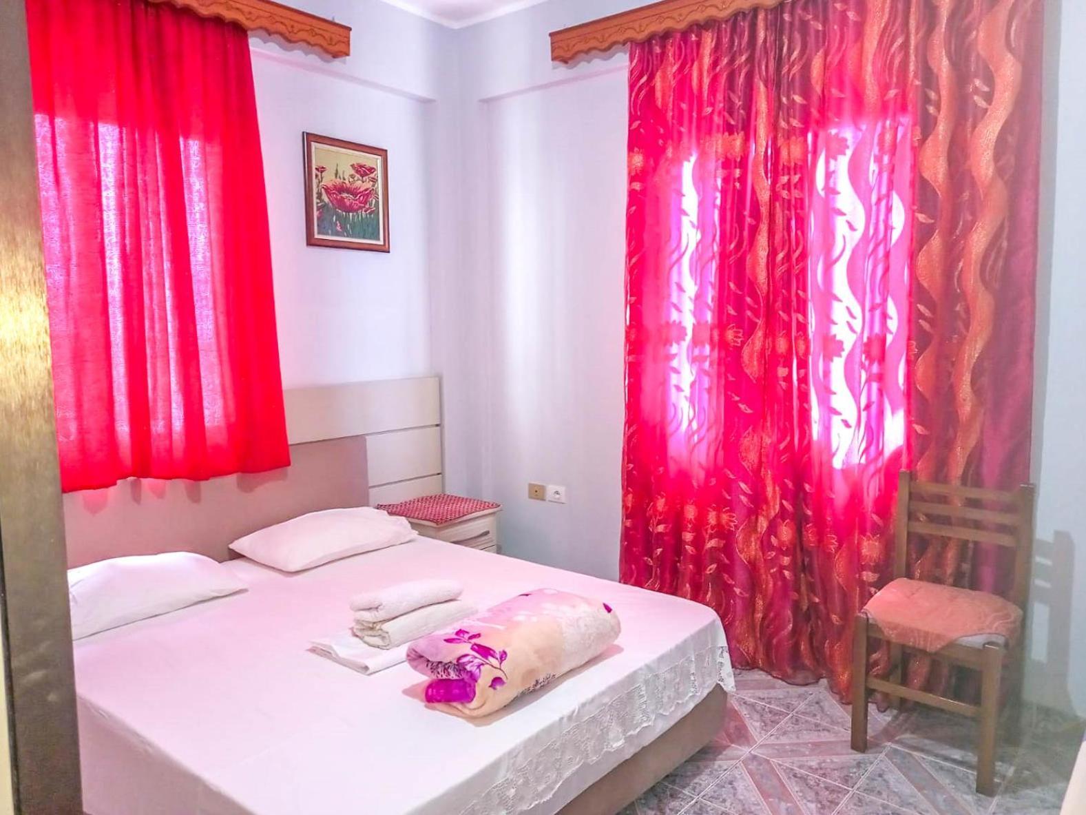 Sea View Apartments Vlore Bagian luar foto