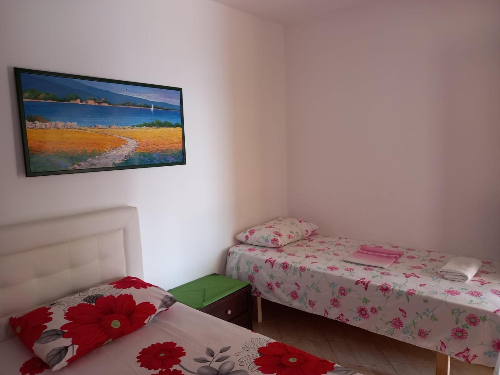 Sea View Apartments Vlore Bagian luar foto